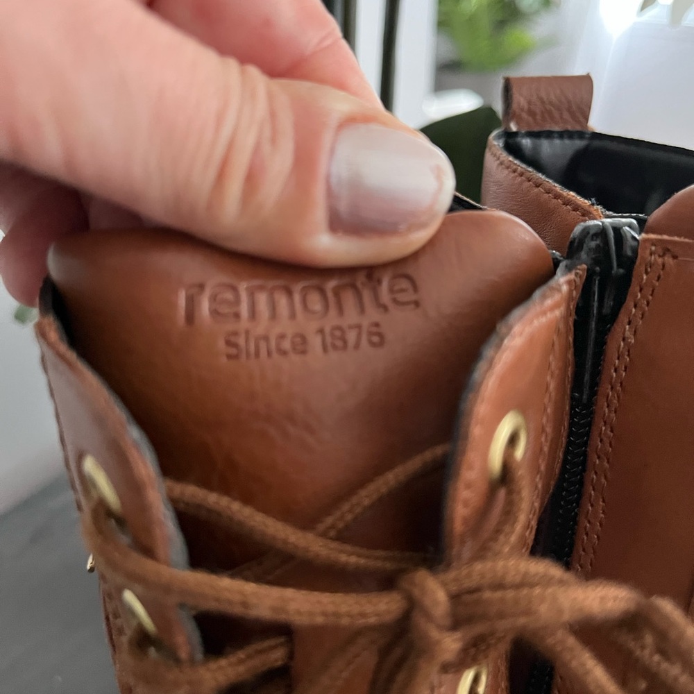 Remonte Brown Lace-Up Leather Ankle Boots - Picture 3 of 9